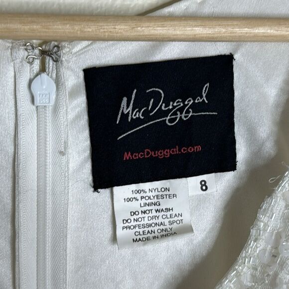 Mac Duggal SEQUINED SLEEVELESS V NECK COLUMN GOWN size 8 in white - Picture 8 of 16